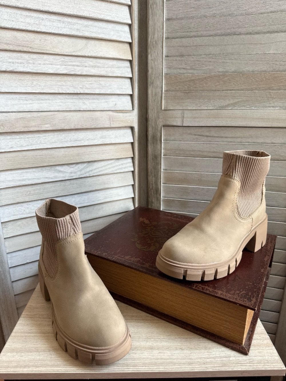 Madden Girl Chunky Heel Boots - Sz 6